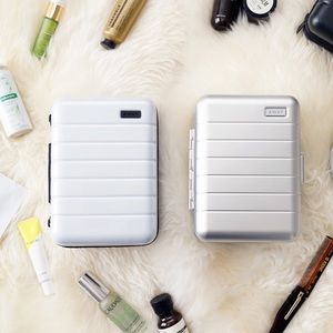 Sold out color pearly white away mini suitcase